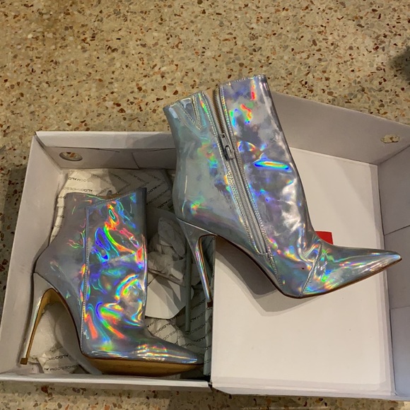 ALDO Ankle Booties Worn only once for a videoshoot - Picture 5 of 6